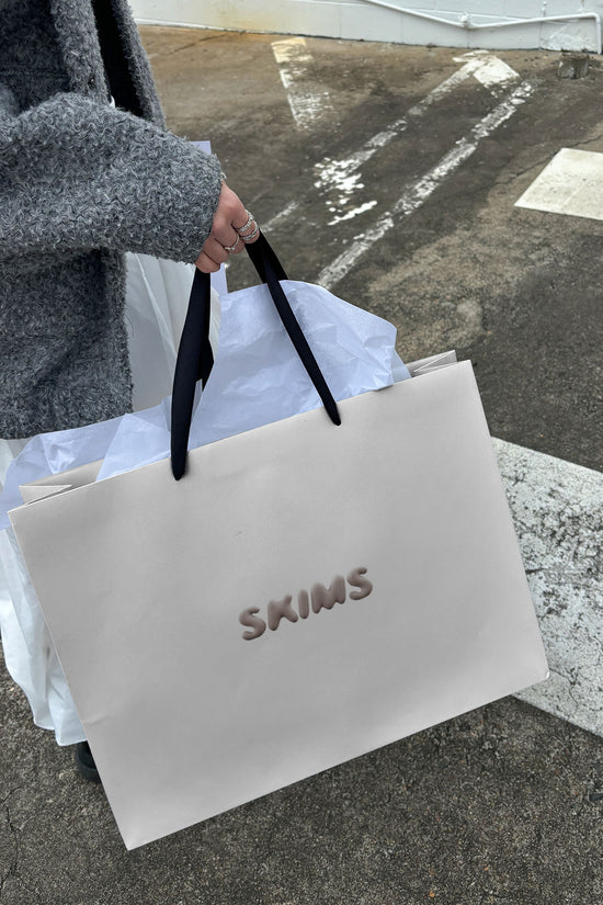 Shopping Tote Gloomy Mockup 02