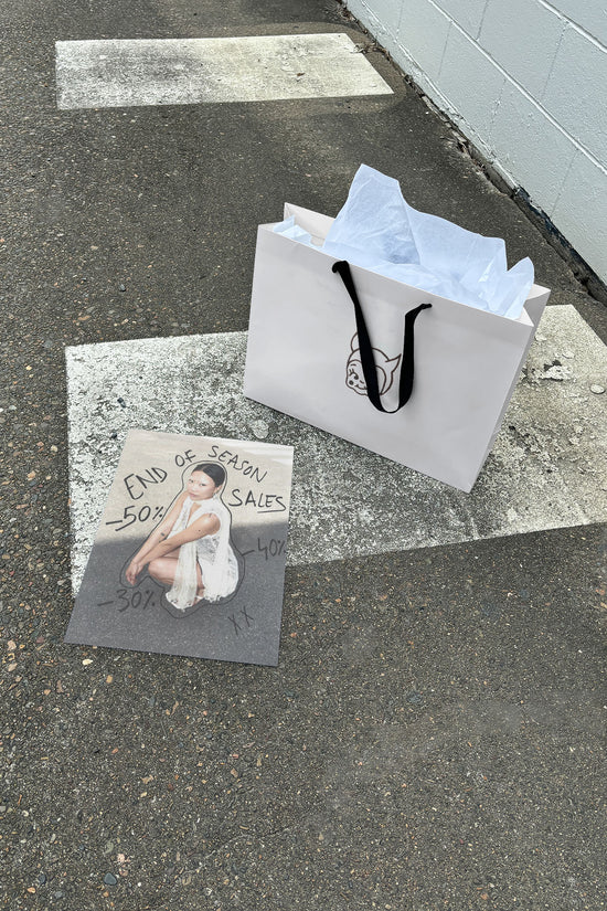 Shopping Tote Gloomy Mockup 06