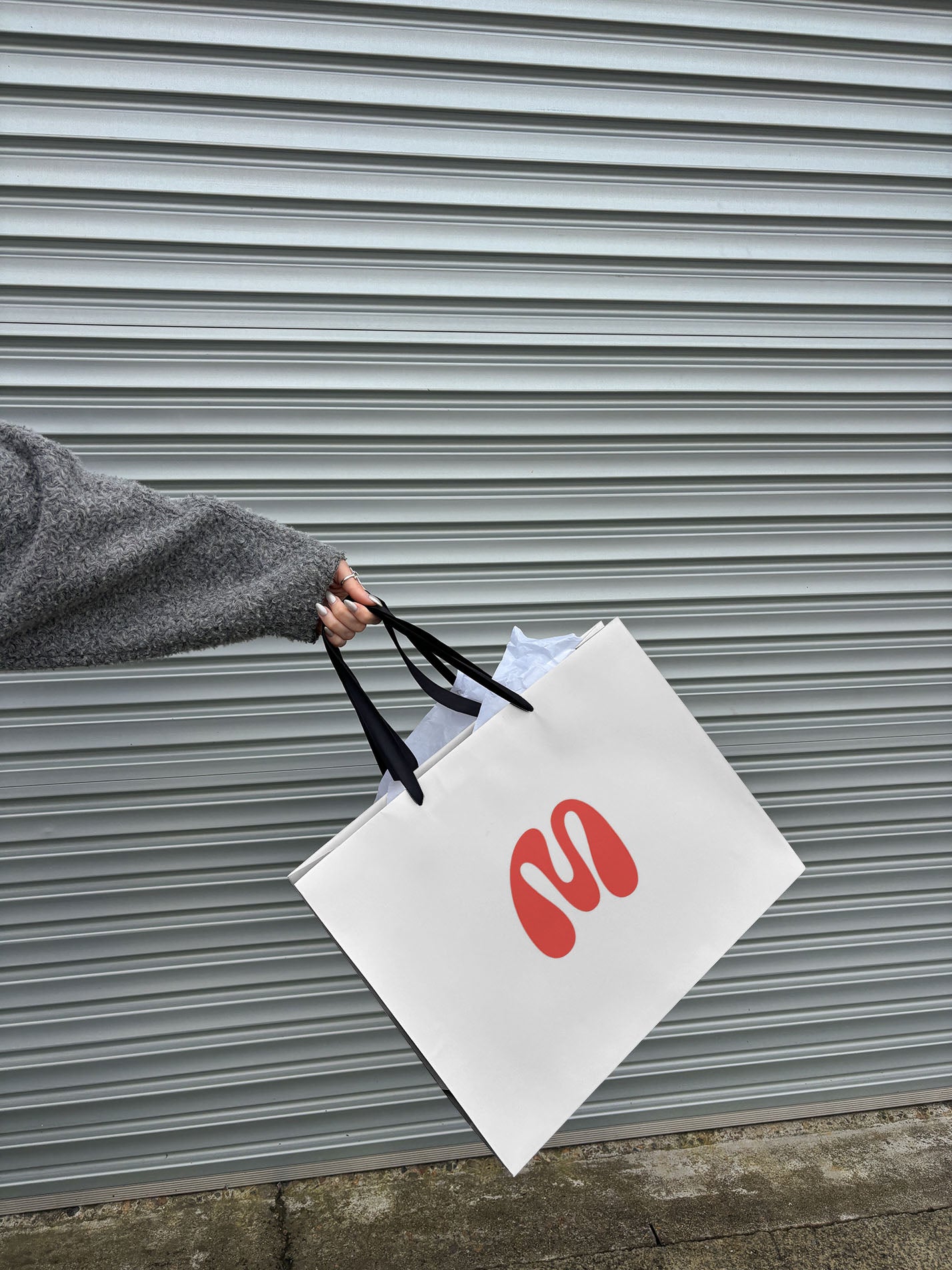 Shopping Tote Minimal Swinging